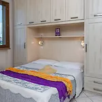 Tina Ξενοδοχείο με διαμερίσματα 4*