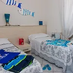 Ξενοδοχείο με διαμερίσματα Tina