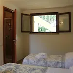 Tina 4*