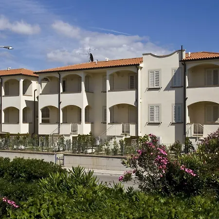 Appart hôtel Tina 4*