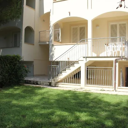 Appart hôtel Tina 4*